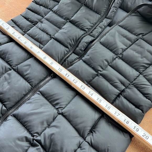 The North Face Black Puffer Jacket Winter-Weight Insulation. Medium - Picture 9 of 14